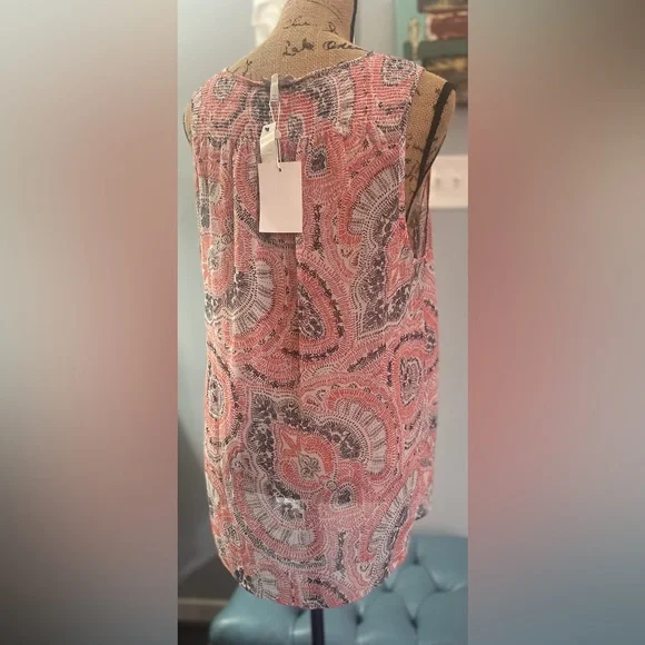 NWT JOIE 🔥🔥 size Large sleeveless blouse 100% silk - Picture 3 of 6